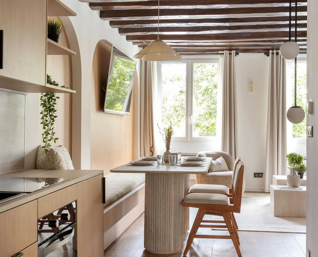 Refurbished Apartment - 2Br-6P - Chatelet Paris France