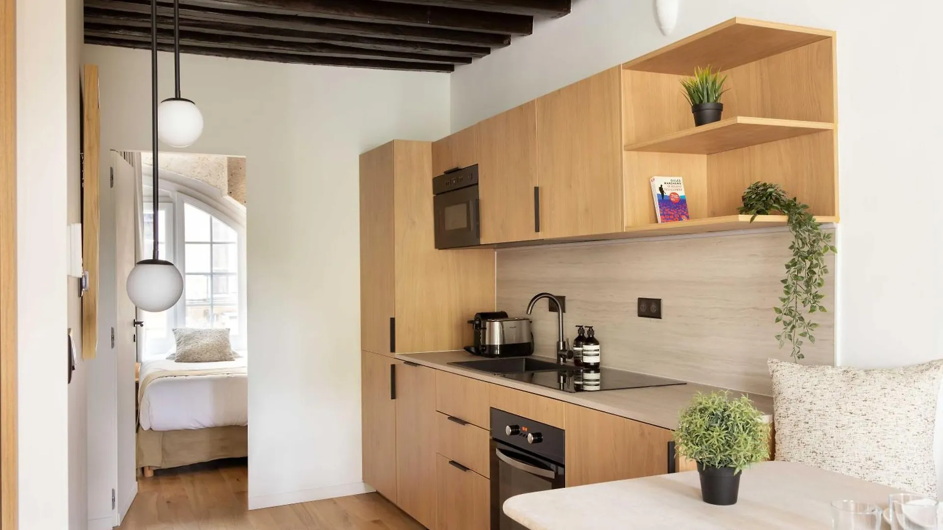 Refurbished Apartment - 2Br-6P - Chatelet Paris 0*,  France